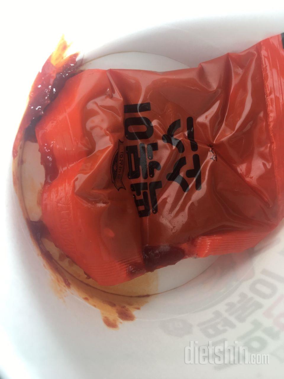 최악이에요
열어보니 이렇게 터져서