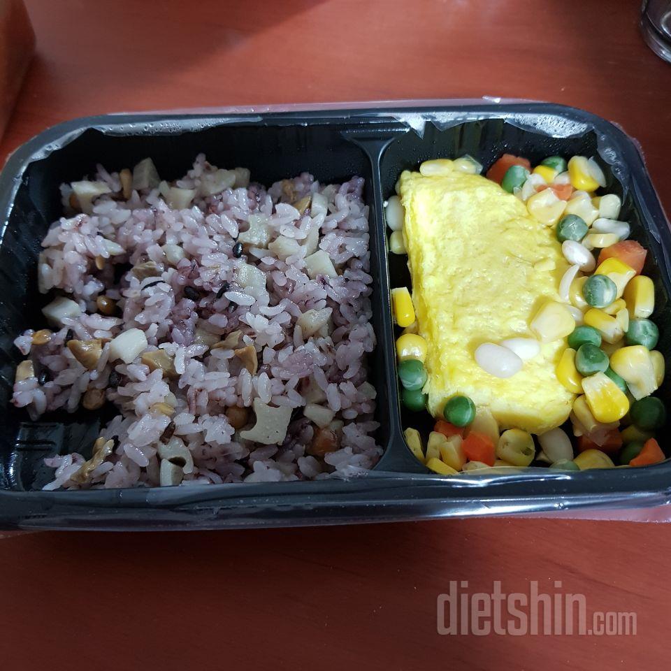 지금 먹고 있는데 간도 딱맞고 맛있네