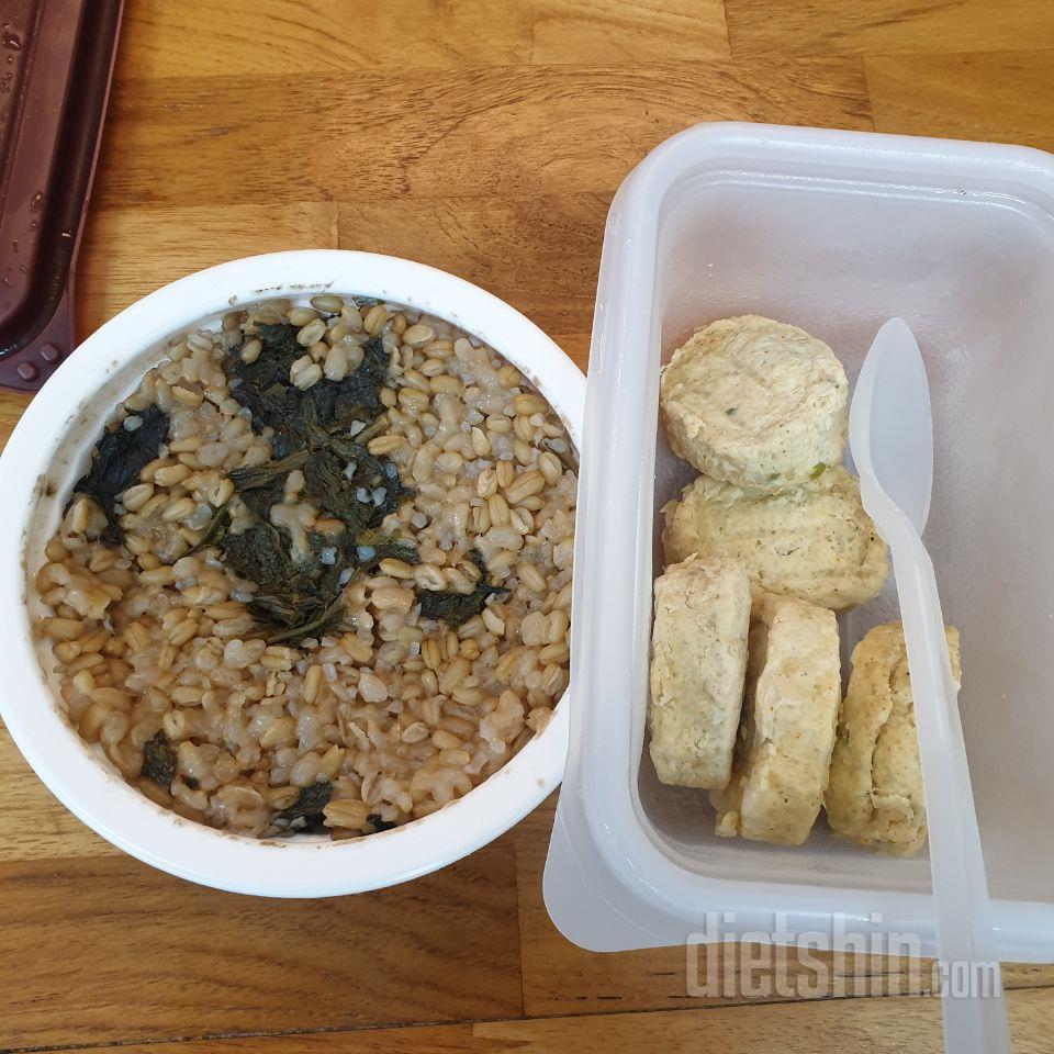 매콤닭이 진짜 맛있어여 ㅋㅋㅋㅋㅋ
곤