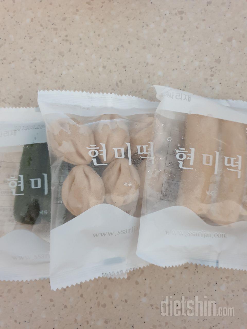 받자마자 꿀떡을 아이간식이로 주니 맛