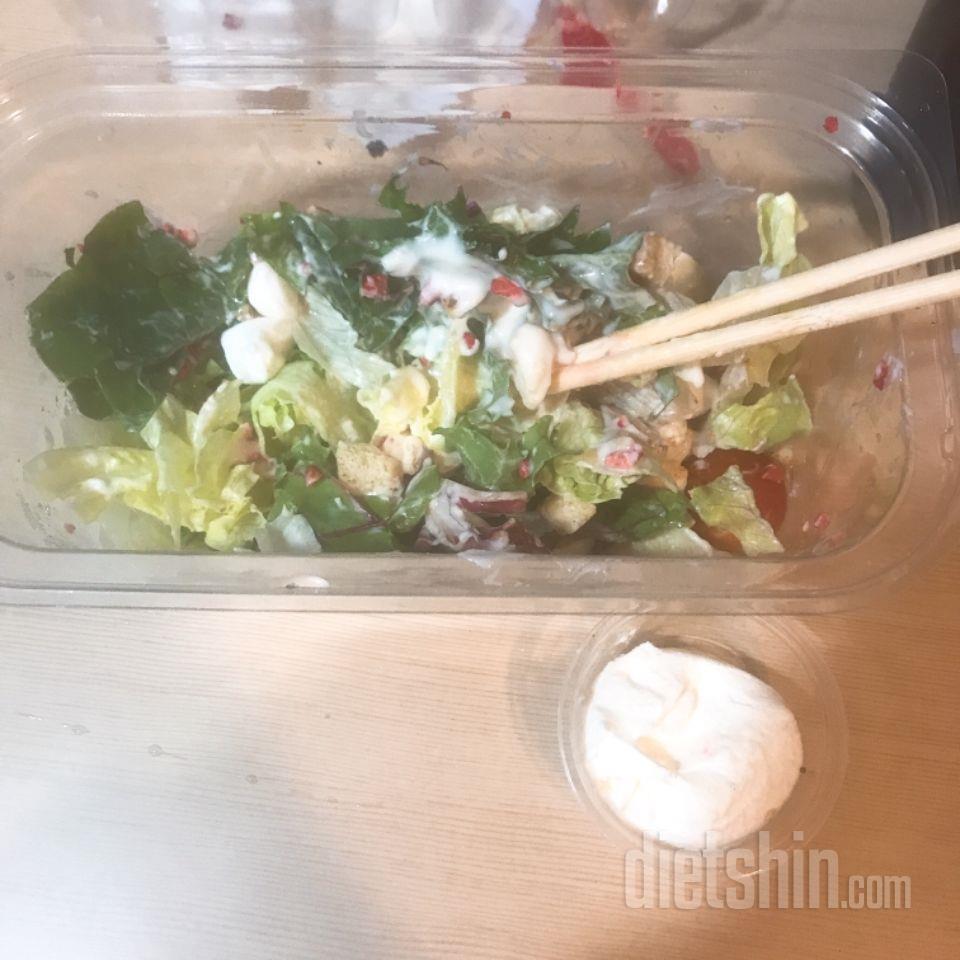 맛있네요! 샐러드 도시락 중에 제일