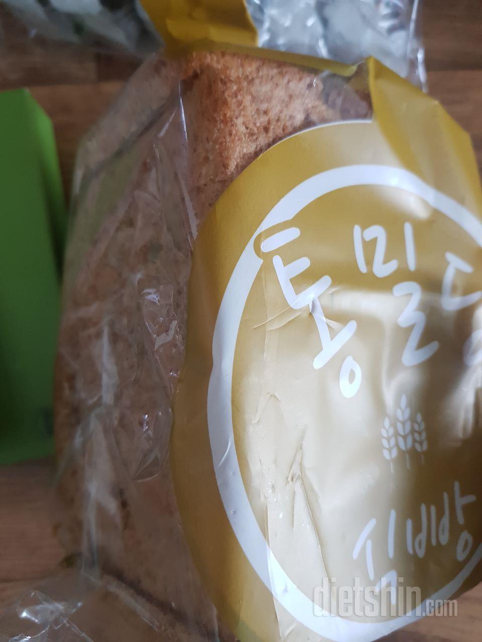 토스트기에 구워먹으니 더 맛있네요