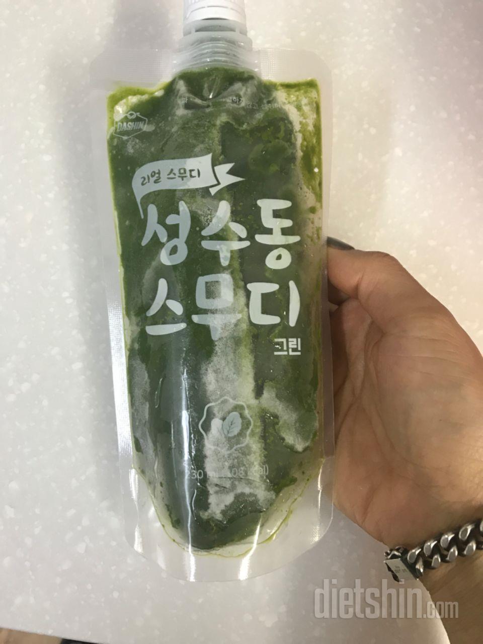 먹기 너무 편하네요 ㅎ
냉동상태로 오