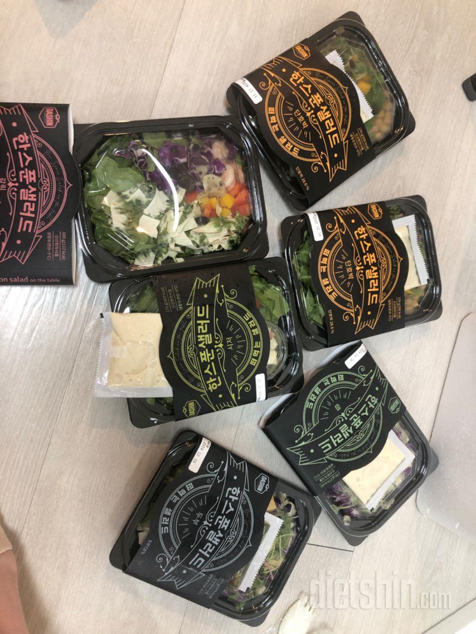 갈릭쉬림프에만 소스가 안들어있어요
빠