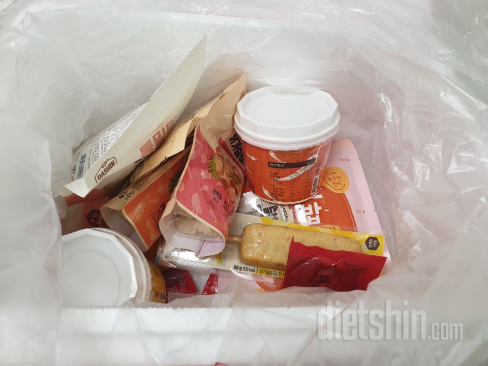 핫도그는 항상 통밀에 닭가슴살 소시지