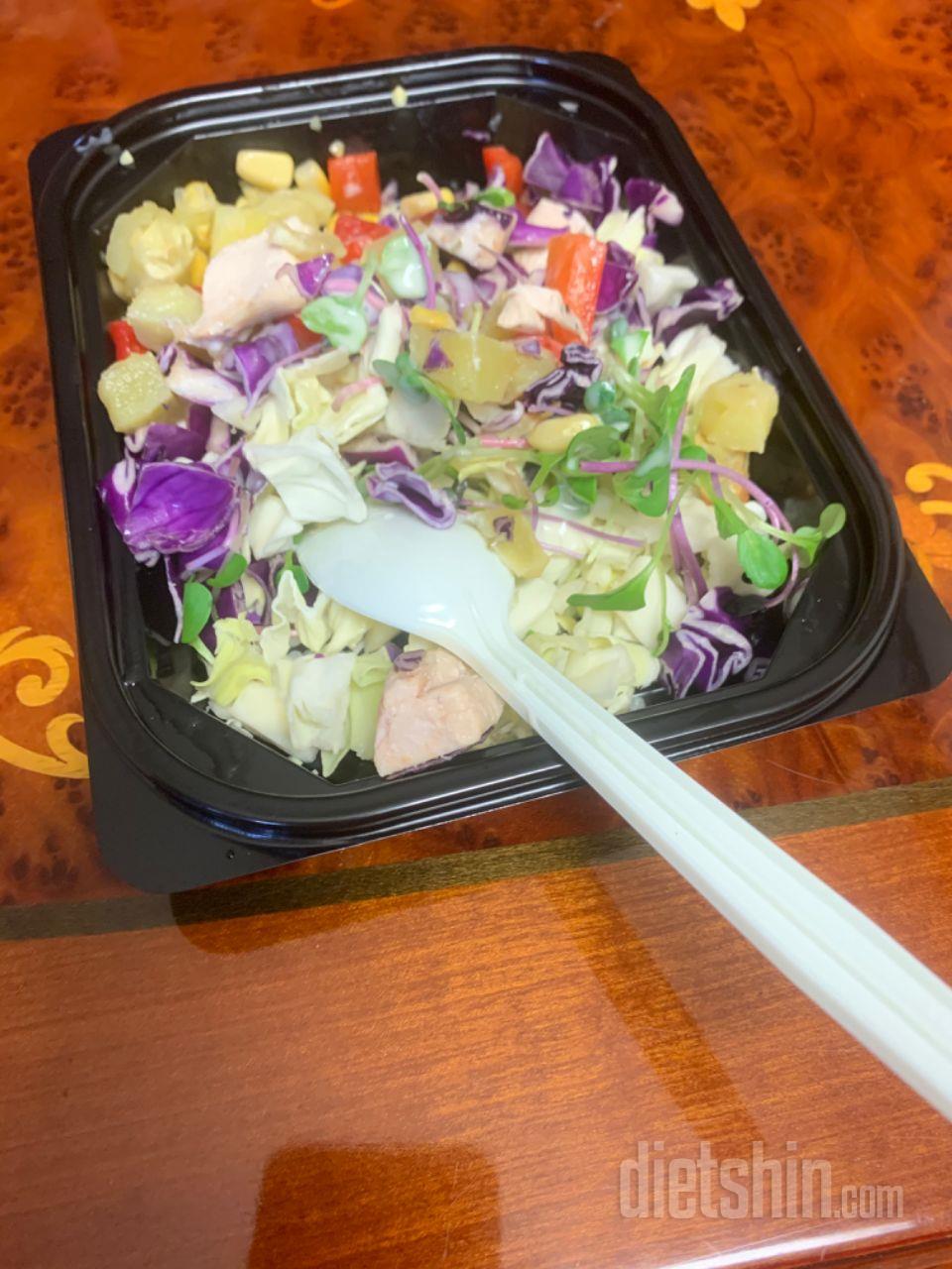 배송도 매우 빨리 오고 상품도 하자없