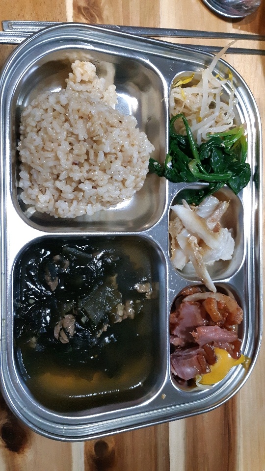 02월 02일( 점심식사 657kcal)