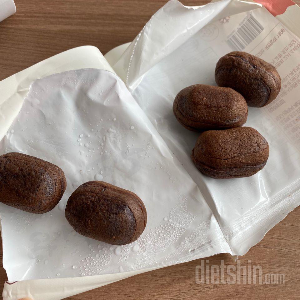 맛있네요 씹을수록 고소하구 닭가슴살에