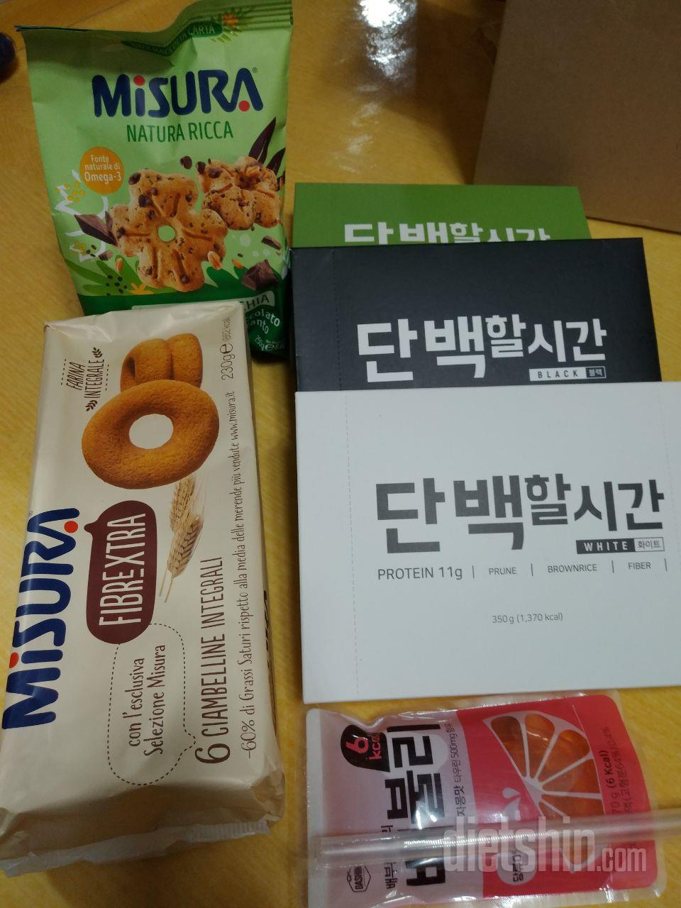 맛있고 아침에 먹기 간편해요. 화장실