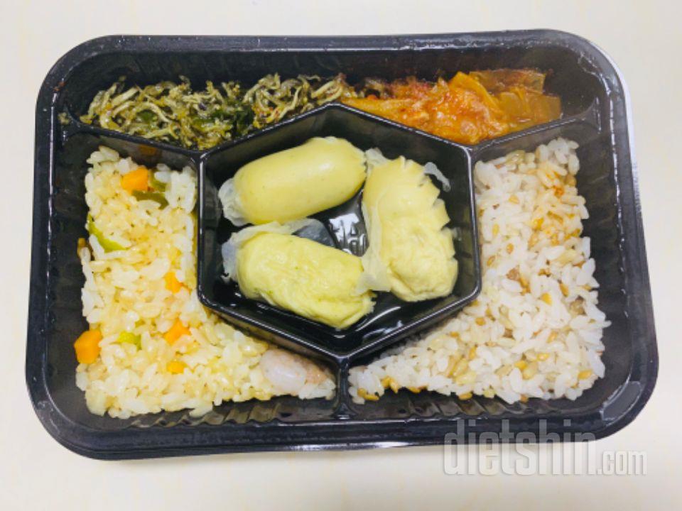 전체적으로 맛은 좋아요.
도시락 양은