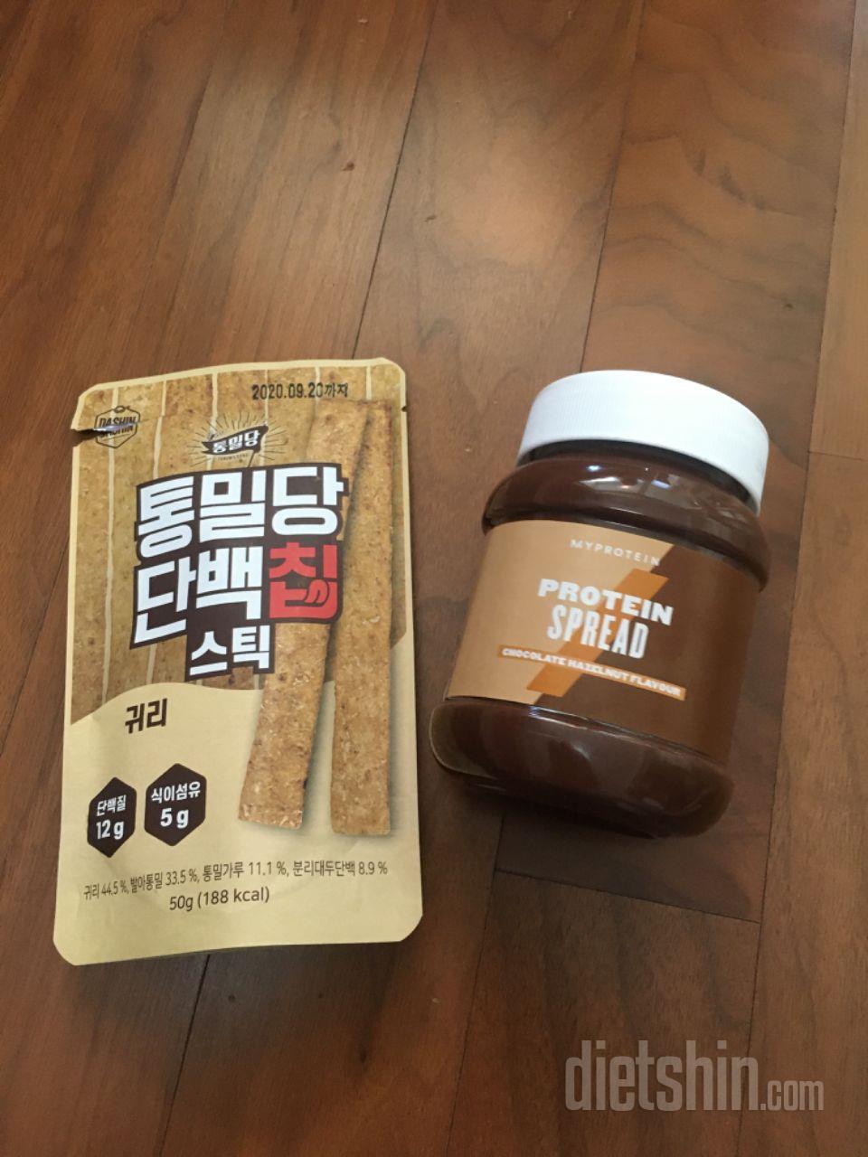 고소하고 단백하고 너무 맛나네요
그릭