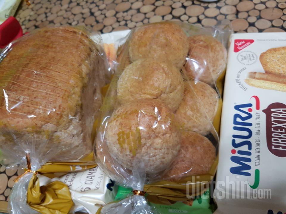 빵 엄청 좋아하는데 식단조절 하느라