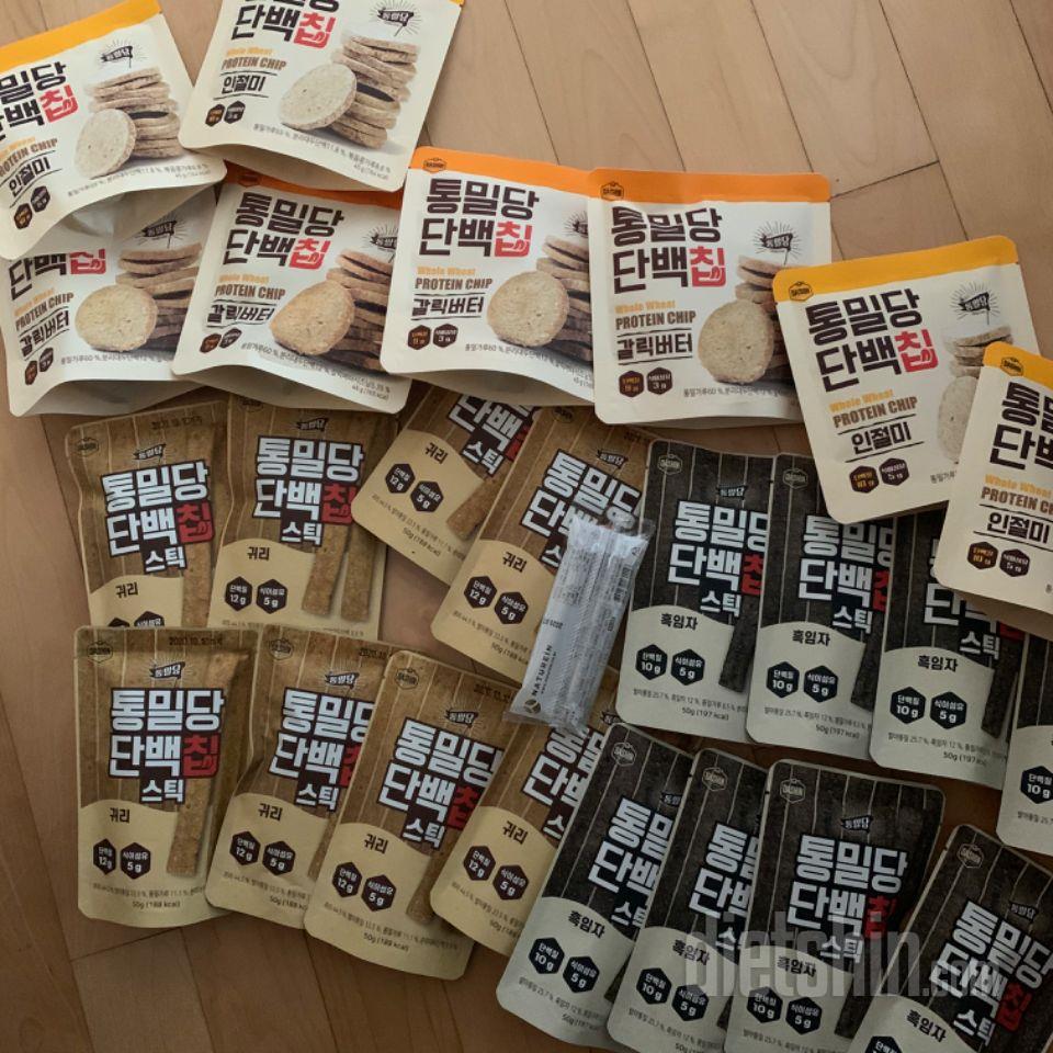 살빼로랑 단백칩 돌아가며 먹는데 이번