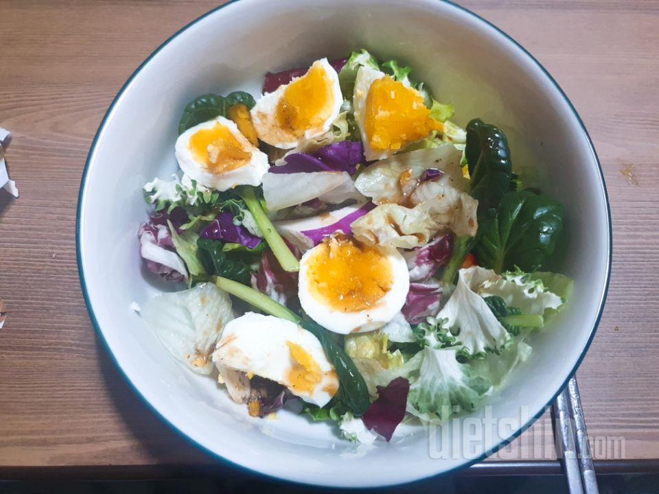 맛있어요!!
삶은 계란 하나랑 먹었는