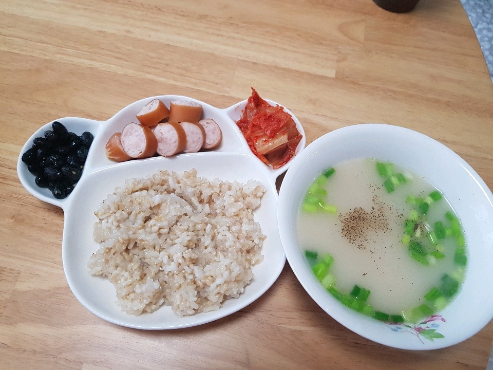 03월 14일( 저녁식사 319kcal)