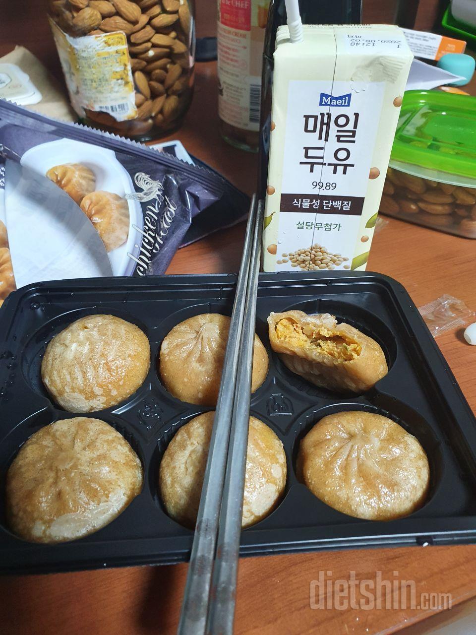 와..미쳤네요 맛이👍👍
매워서 속