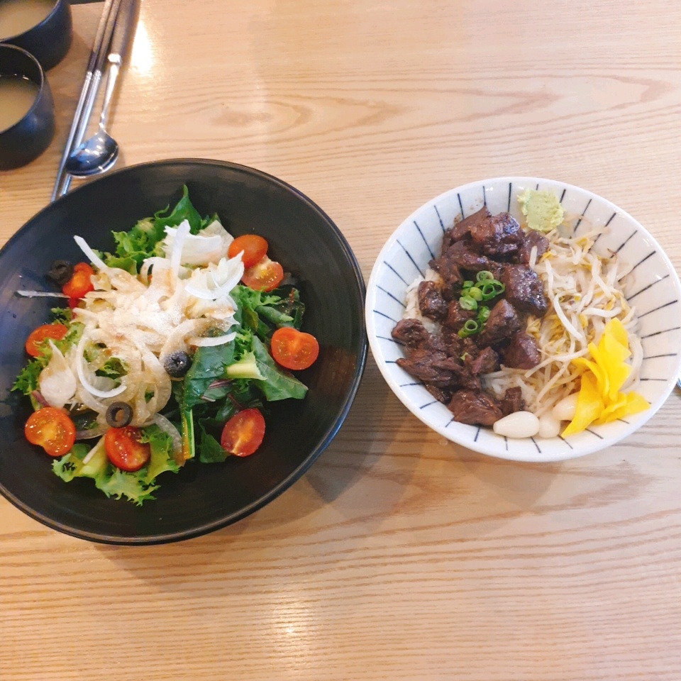 04월 18일( 점심식사 566kcal)