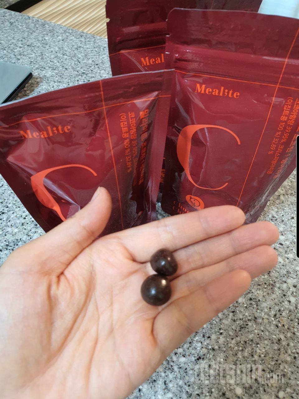 입터질때마다 먹기 너무 좋아요!! 병