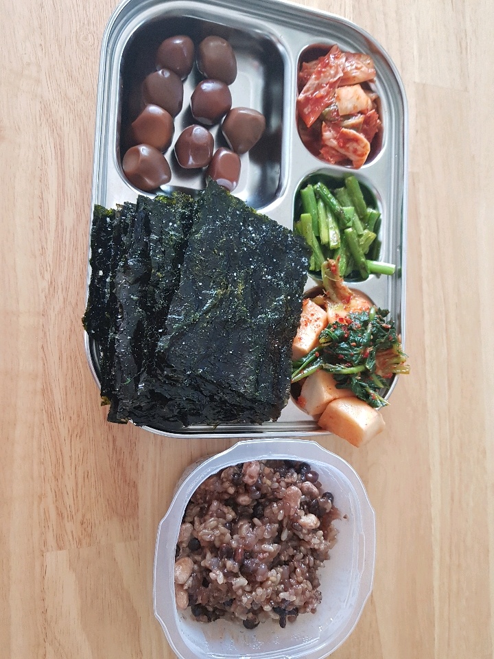 04월 29일( 점심식사 301kcal)