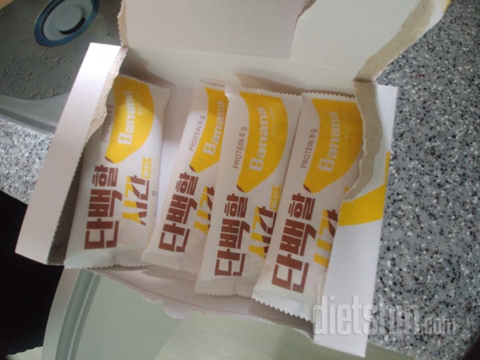 바나나맛 맛있어요 단백질보충해주는 간