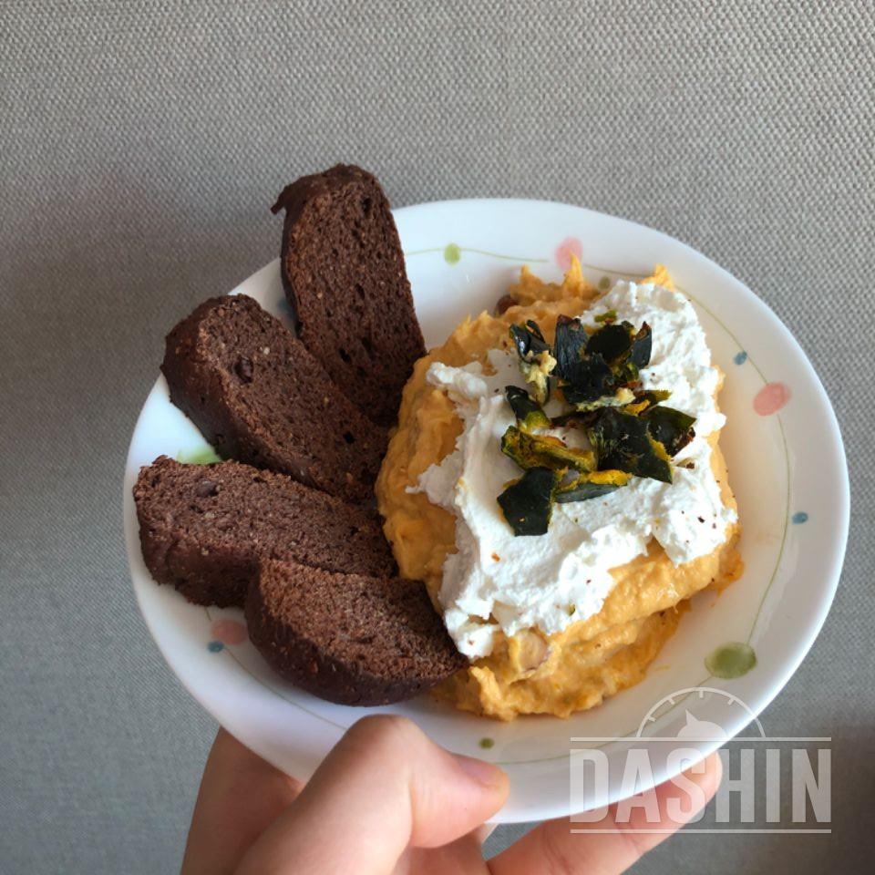 아 그릭요거트 질렸으면 좋겠다고^^.