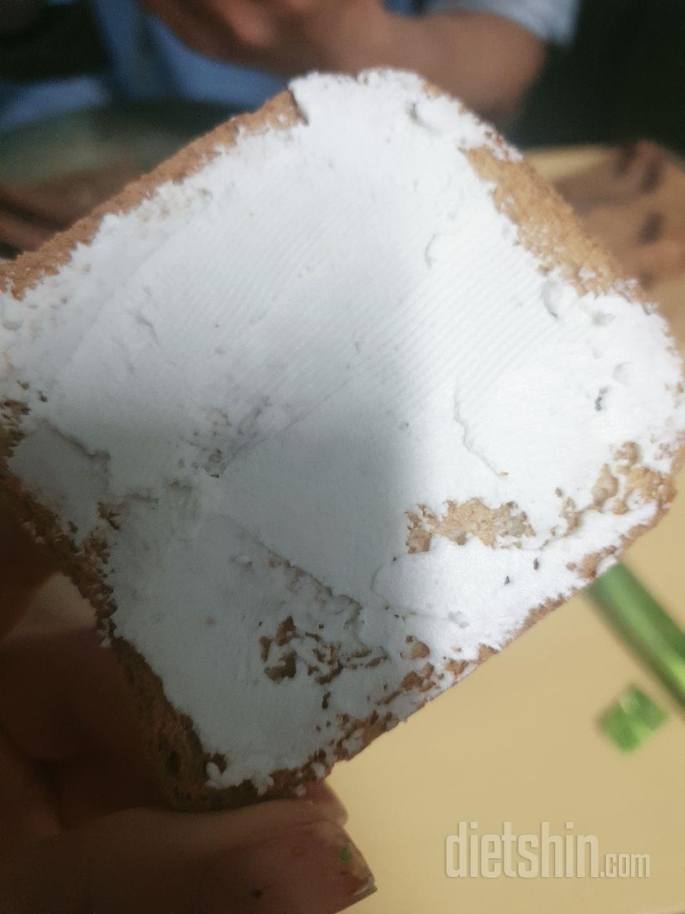 미주라는 진짜 과자의 바삭함이
먹고