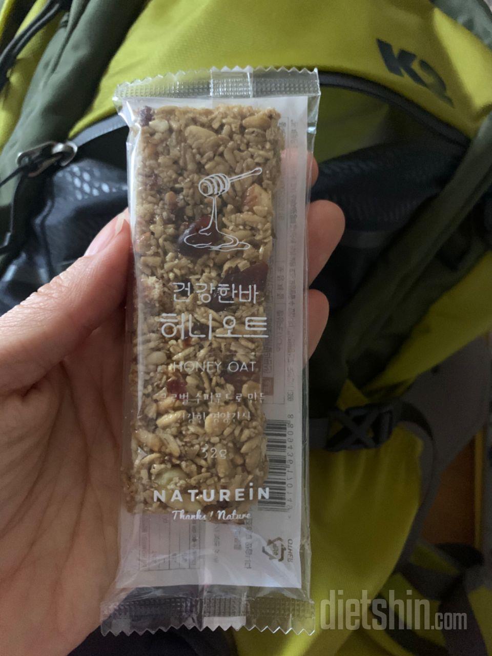 등산용 간식으로 먹었어요~
간편하고