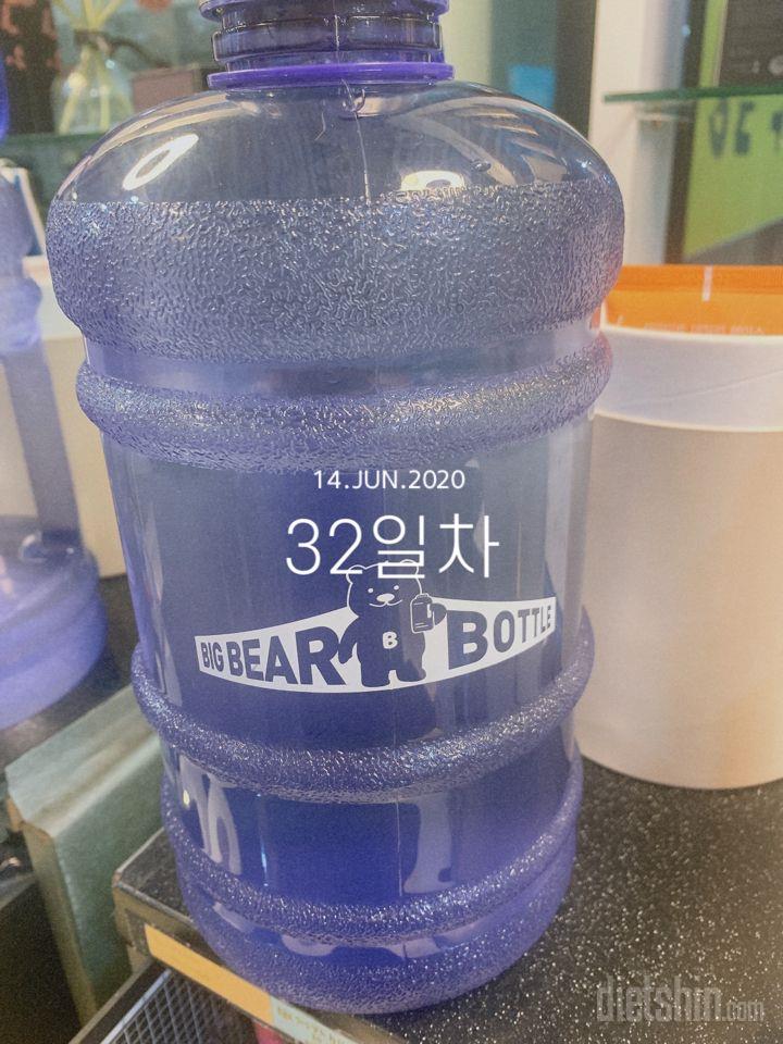 30일 하루 2L 물마시기 32일차 성공!