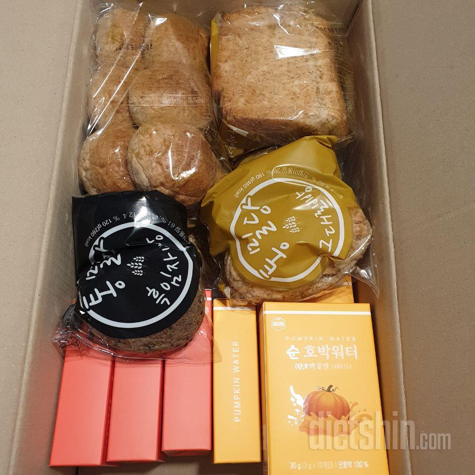 여름에 시원하고 새콤하게
물마실 방법