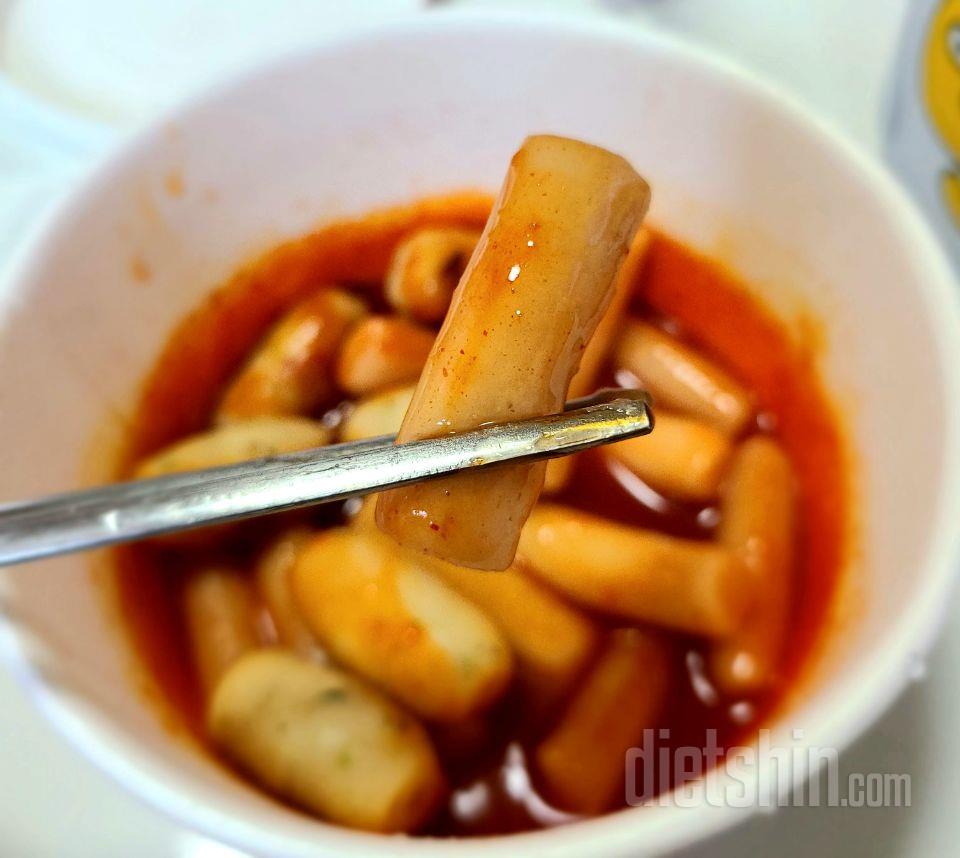 떡식감이 좀 아쉽긴하지만 양념이 달달