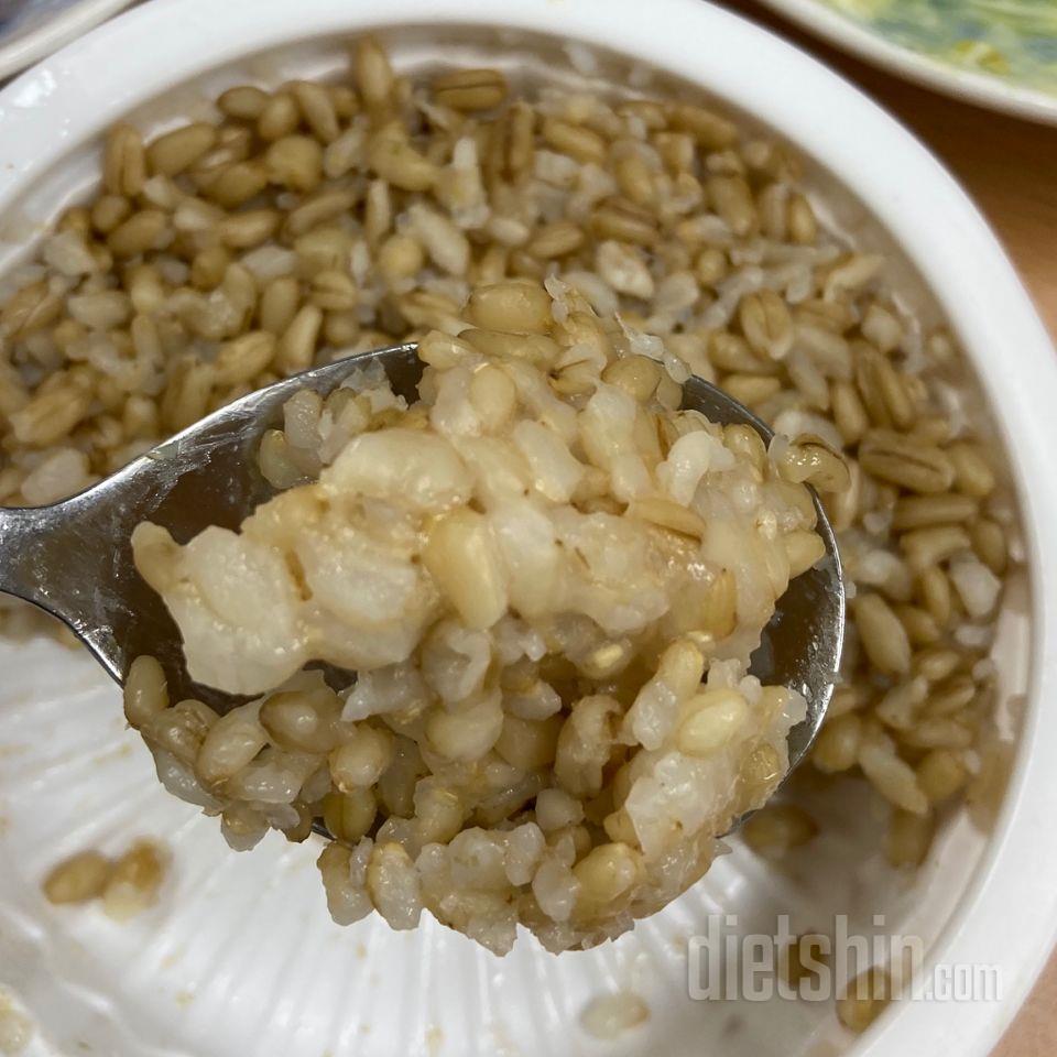 맛은 그저그래요 계속 먹고싶은 맛은
