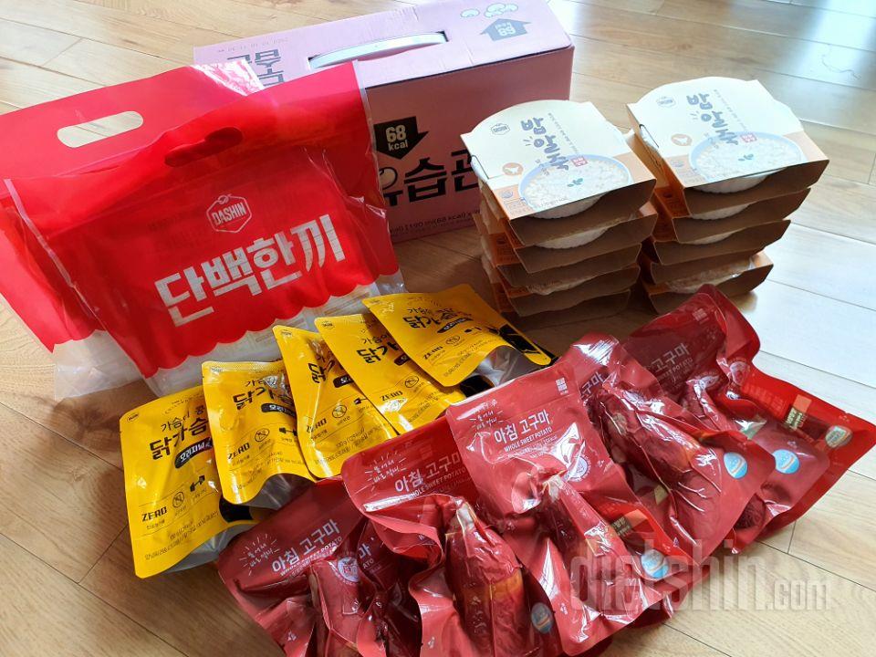 단백쉐이크랑 같이샀어요~
식사대용으로