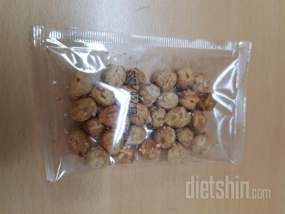 배가 꽤나 부르더라구요. 고소한 콩