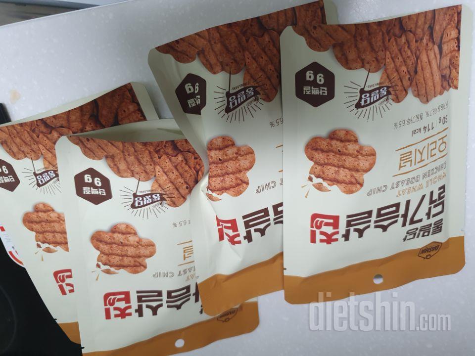 첫맛이 꾸이꾸이 끝맛은 닭가슴살ㅋㅋ
