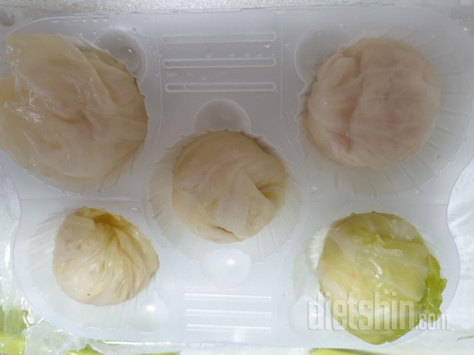 여러개 한번에 시켜서 좋아요 냉동실이