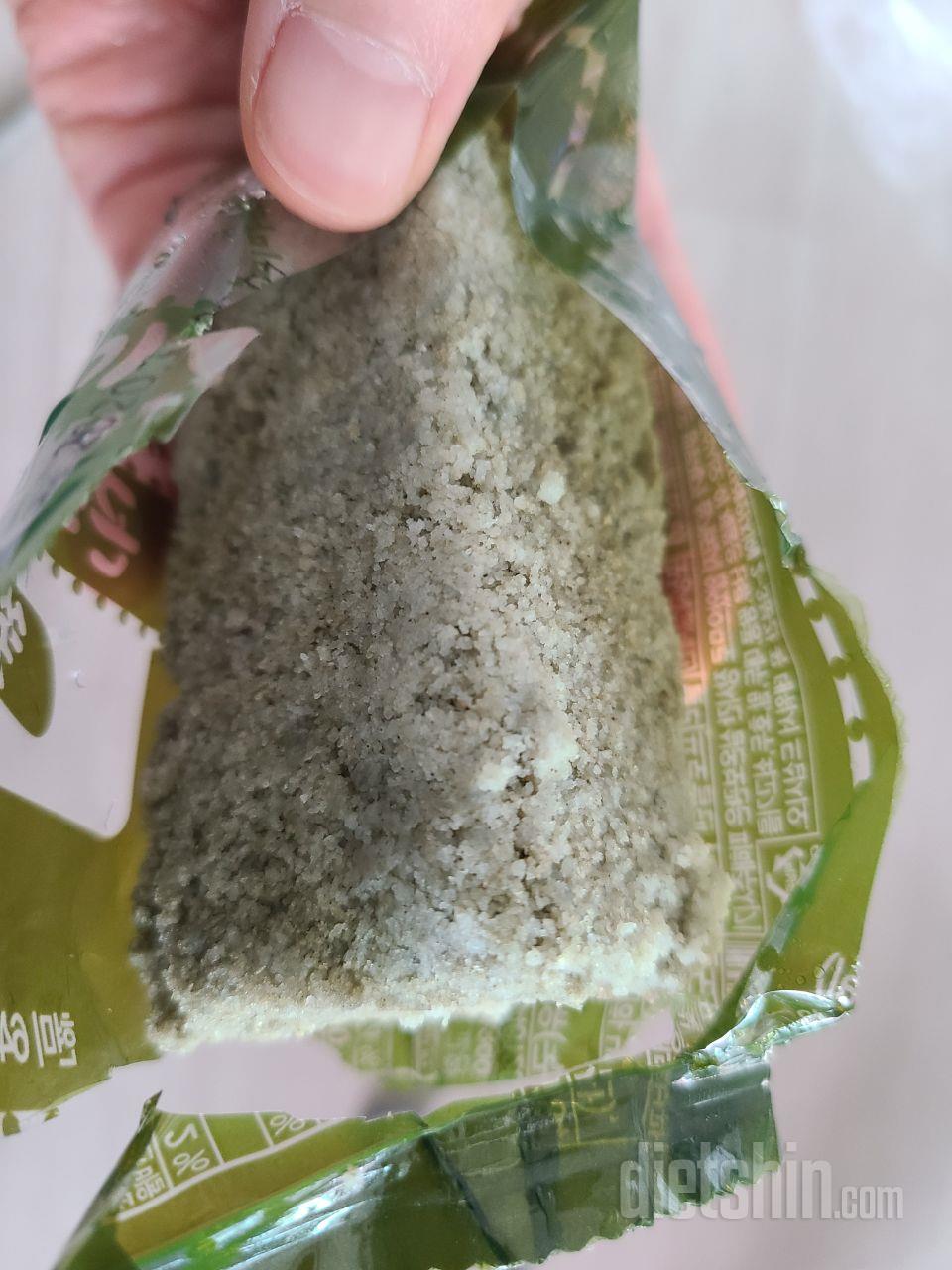 쑥설기만 먹어봤는데 넘 맛있어요!
쑥