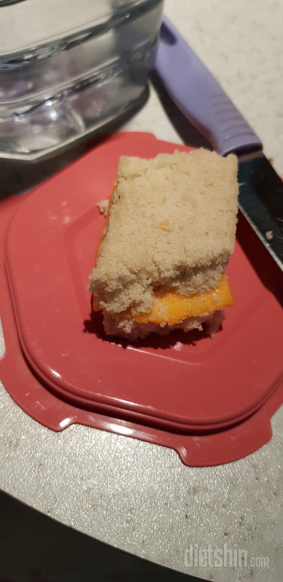 쑥가래떡이랑 쑥설기가 제일 맛있구 치