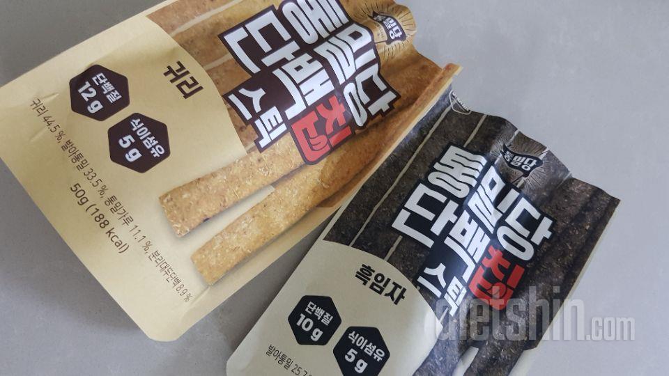 꾸준히 이용하는 꼭 필요한 간식입니다