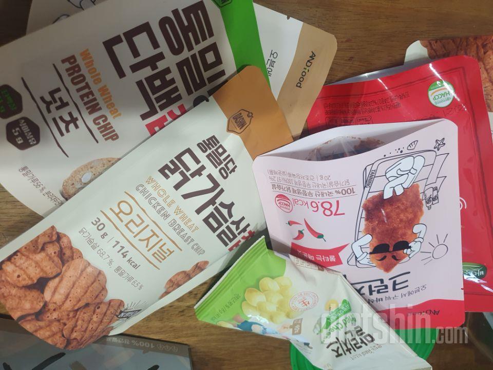 닭가슴살칩처음시켰는데 맛있어요
장거리