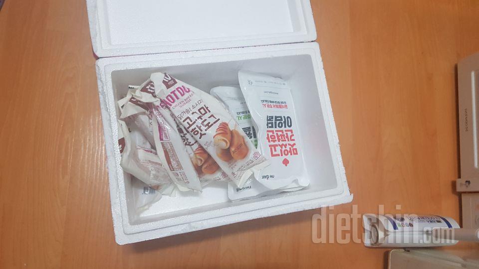 아임닭 밥이랑 핫도그 너무 맛있어용