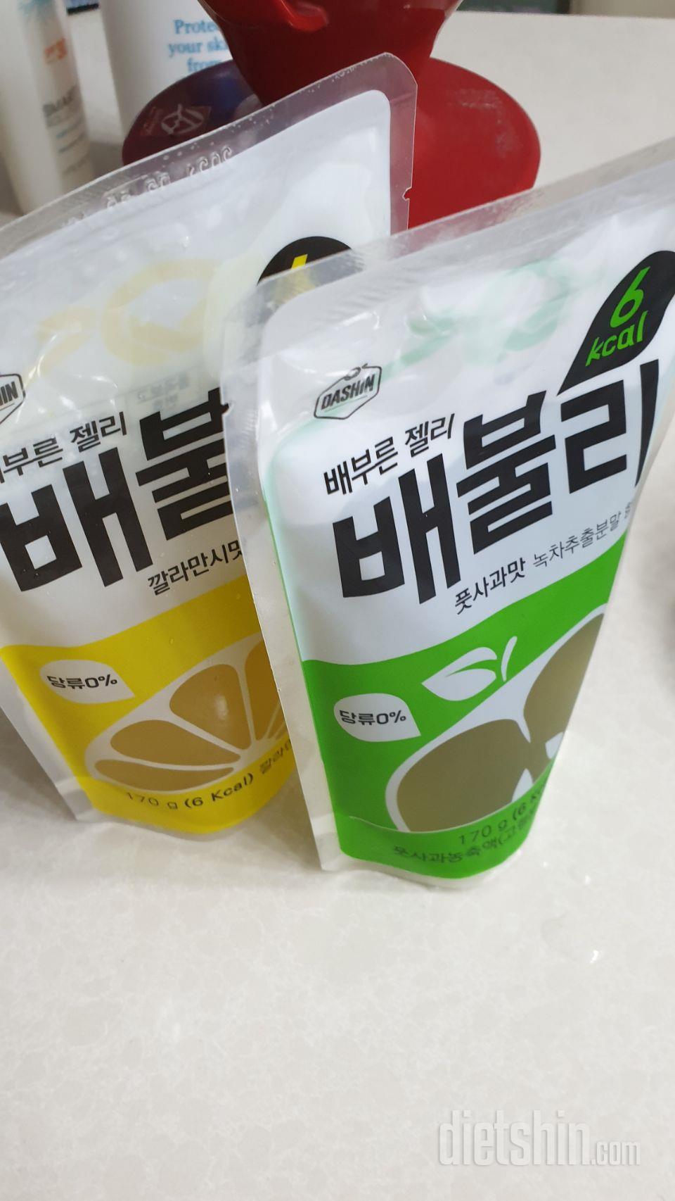 깔끙하게  맛있어요
살짝 얼려서 샤벳