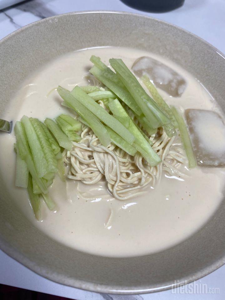 두부면 콩국수