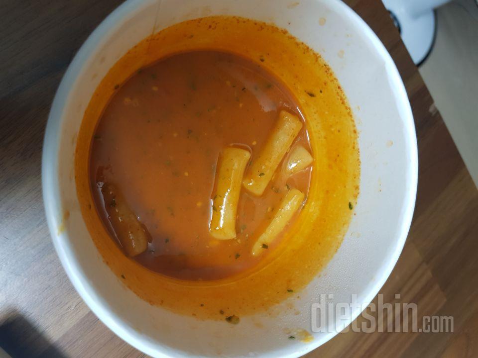 매콤하고 딱 맛있어요^^  배송도 깔