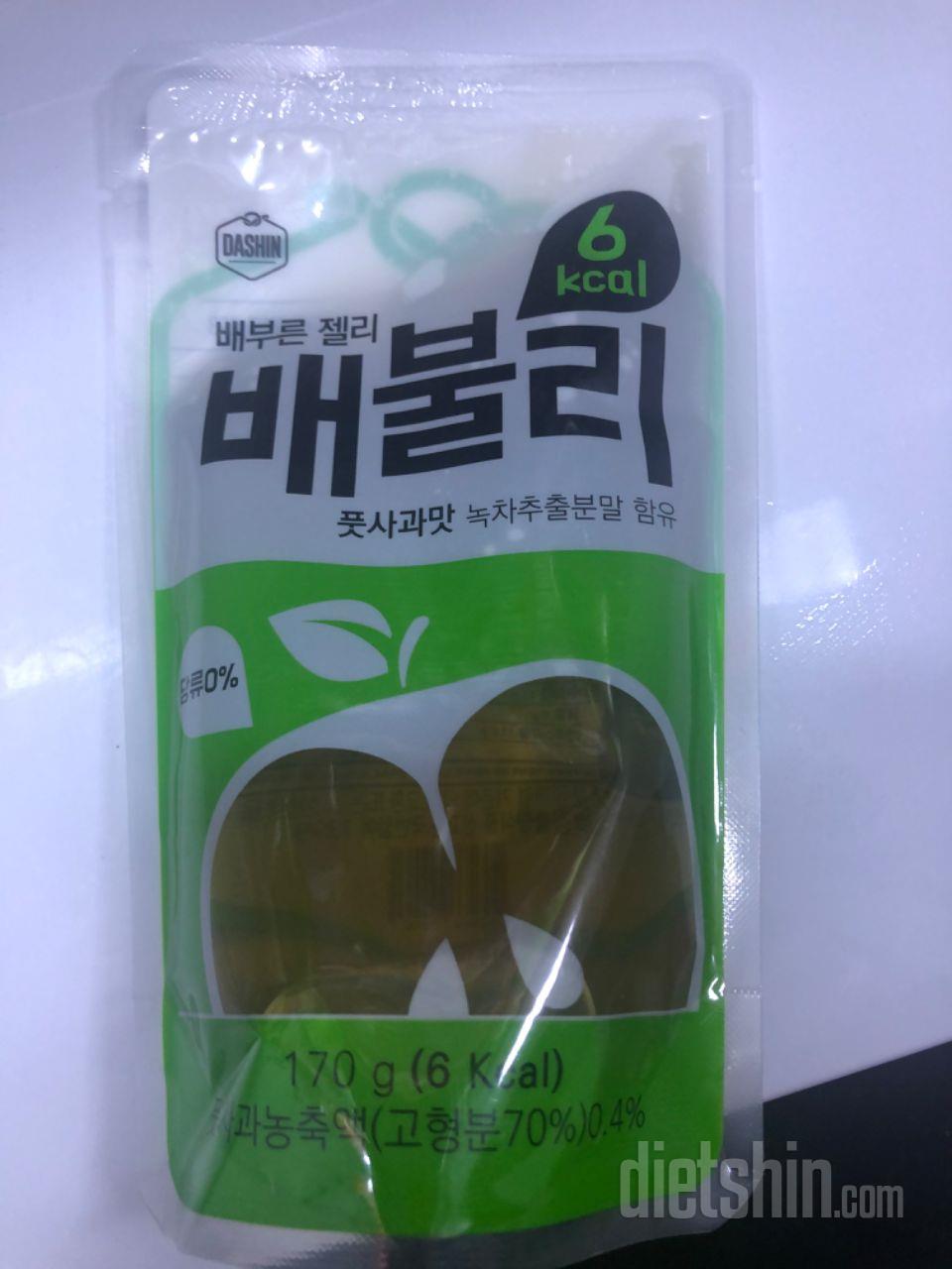 냉장고에 넣어두고 시원해서 먹으면 이
