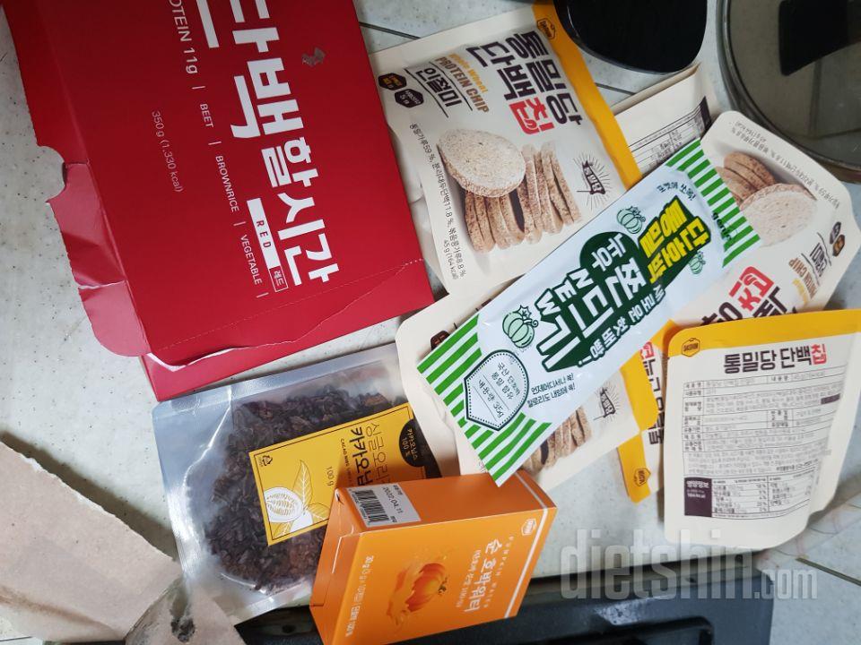 과자땡길때 좋네요
씹는맛이있어서 좋아
