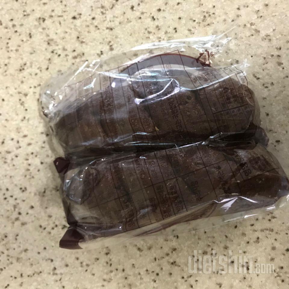 빵순이라서 주문할때마다 하나씩 구입합