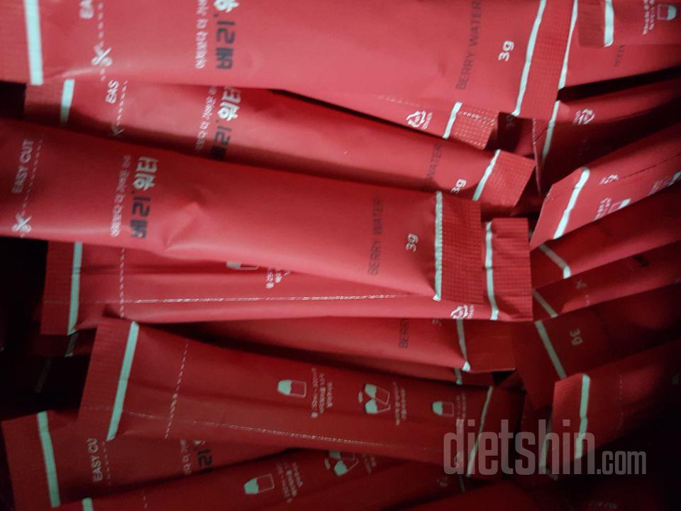 건강하게 물을 잘마실수있어 좋네요ᆢ