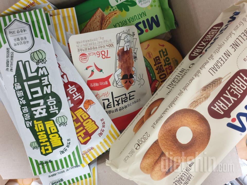 지인이 기존 달콤한 떡볶이 하나줘서
