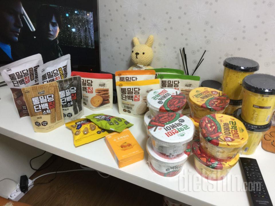 맛있어요~~
그냥 먹어도 괜찮고 소스