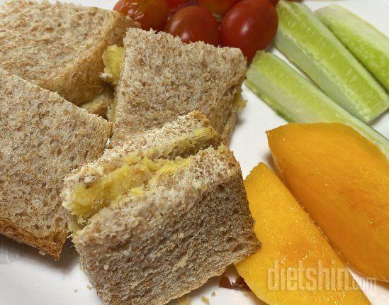통밀은 처음이라 맛이 없으면 어쩌나
